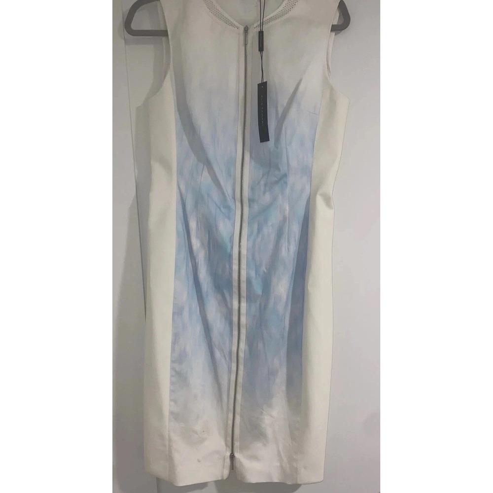 Pre Owned Elie Tahari Dress Size 8 White/ Light Blue Zipper Front